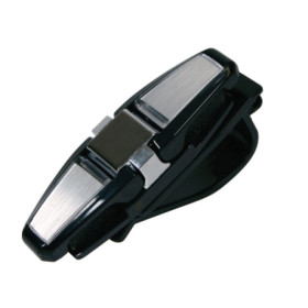 DYKE, CLIP PORTA OCCHIALI 72483-A-01.jpg DYKE, CLIP PORTA OCCHIALI