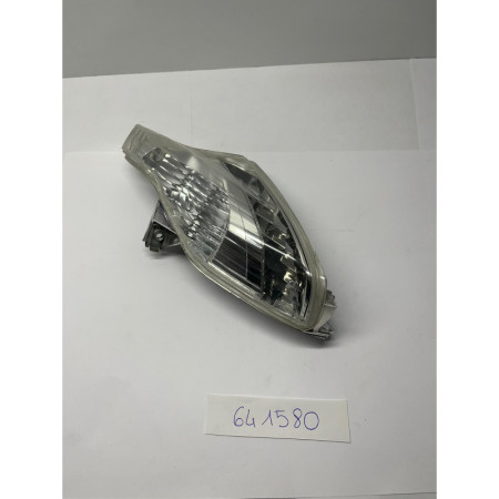 641580.jpg FANALE POSTERIORE SX PIAGGIO BEVERLY 300 USATO