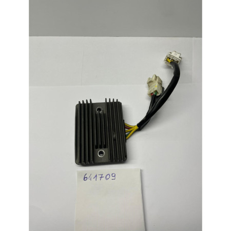 641709.jpg REGOLATORE DI TENSIONE PIAGGIO BEVERLY 300 USATO