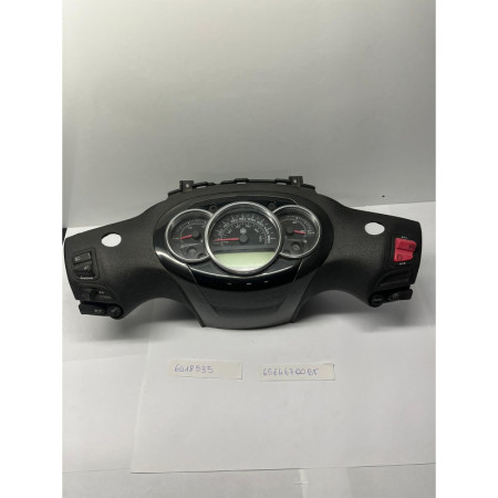 GRUPPO STRUMENTI.jpg GRUPPO STRUM/COPRIMAN POST PIAG.BEVERLY 300 USATO