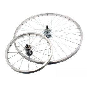 RUOTA ANTERIORE TIPO R (A BACCHETTA) 28X5/8 - PERNO 3/8, SFERE, MOZZO ALLUMINIO, CERCHIO ALLUMINIO 525009040.jpg RUOTA ANTERIORE TIPO R (A BACCHETTA) 28X5/8 - PERNO 3/8, SFERE, MOZZO ALLUMINIO, CERCHIO ALLUMINIO