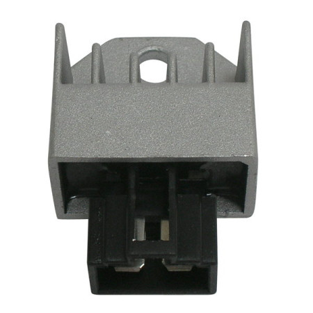 173155.jpg REGOLATORE 12V 50 HONDA-SYM Codici sostitutivi   179401