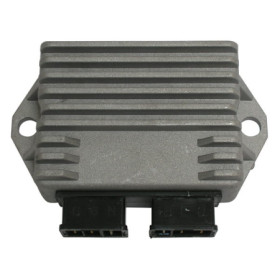 173180.jpg REGOLATORE 12V PIAGGIO APE DIESEL